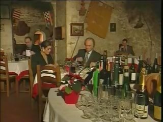 Elegantno italijanke zreli varanje mož na restaurant