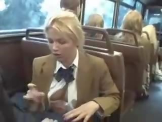 Bionda pupa succhiare asiatico ragazzi cazzo su il autobus